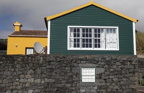 Capelo House | Casa capelinhos