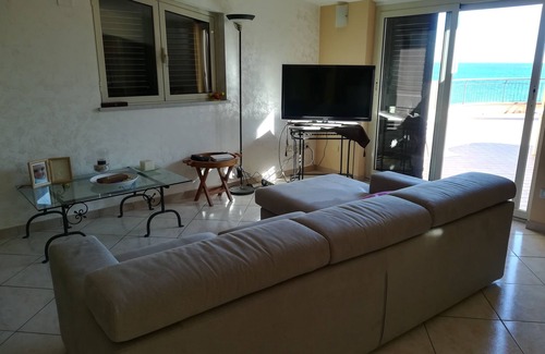 Nizza di Sicilia Apartment | Casa Carmelo, brand new apartment facing the sea
