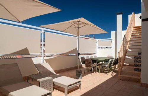 Ciudad Universitaria House | Casa Carmen, by Homing U