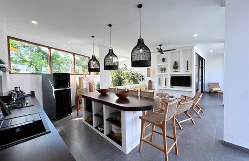Pererenan House | Casa Carolina Canggu