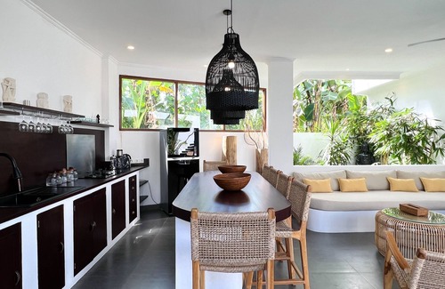 Pererenan House | Casa Carolina Canggu