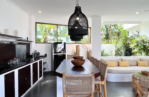 Pererenan House | Casa Carolina Canggu