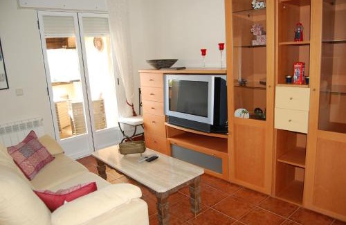 Ayllon House | Casa Cascabelera