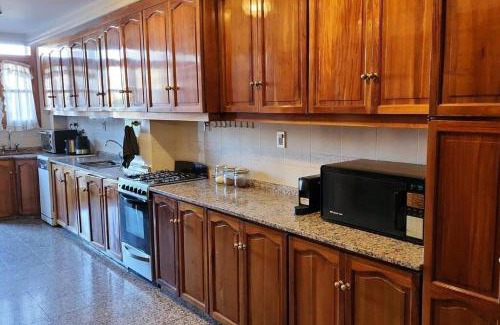 Mendoza City Center Villa | Casa&Cava by Inside