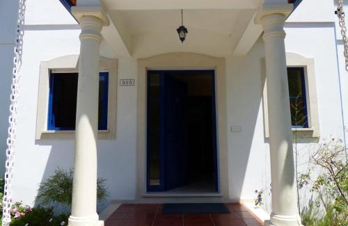 Paco Apartment | Casa Cecilia Seaside Serenity and Coastal Charm