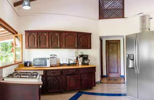 Portalon House | Casa Cedro - Portasol Vacation Rentals