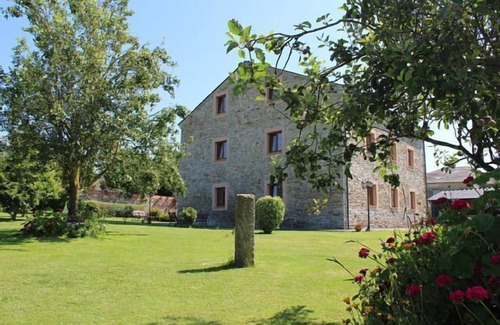 Figueras (Castropol) Cottage | Casa Cerolleiro Apartments: apartment for 6 people