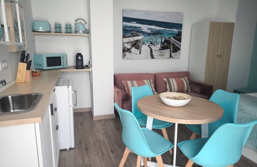 San Fernando Apartment | Casa Cervera: Acogedor Estudio con una Magnifica Ubicación en la Bahía de Cádiz