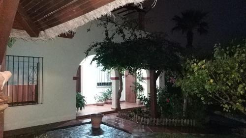 Los Barrios House | Casa Chalet Las Camelias