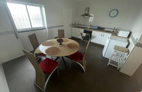 Burinhosa Apartment | Casa Charlott, Gemütliche Ferienwohnung, Pataias
