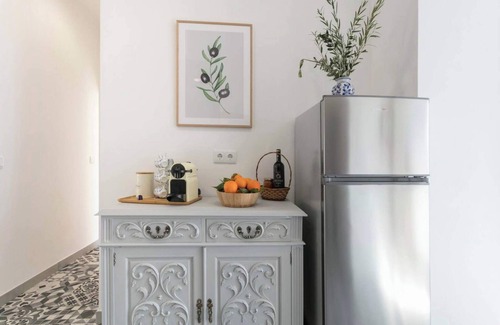 Mouraria Apartment | Casa Cheia de Graça: Charming 2-bedroom apartment in superb Lisboa with WiFi