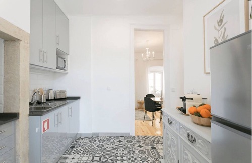 Mouraria Apartment | Casa Cheia de Graça: Charming 2-bedroom apartment in superb Lisboa with WiFi