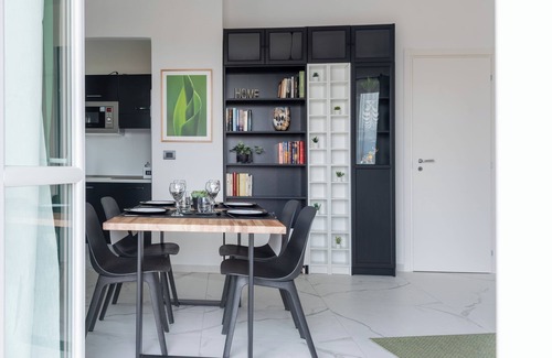 Orbassano Apartment | Casa Chic - cozy apartment in the heart of Orbassano, 10 km from Turin