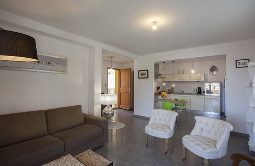 Vescovato Apartment | Casa Chjara Maria, comfortable apartment located in Vescovato in Casinca.