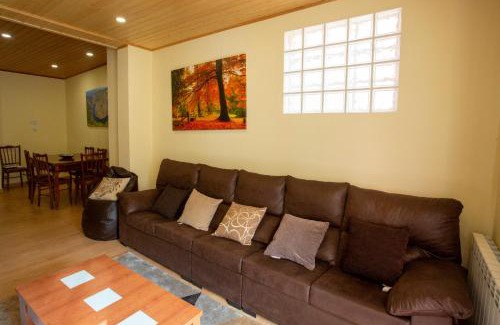 Sober House | Casa Chuss