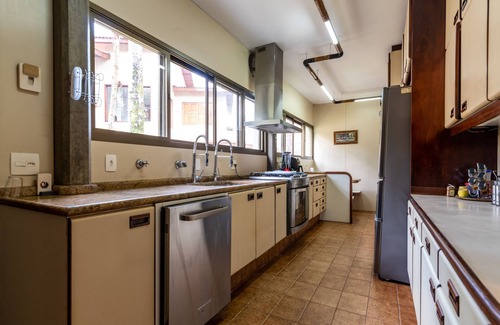 Pedra Verde House | Casa Cinematográfica Pé na Areia on Domingas Dias beach in Ubatuba