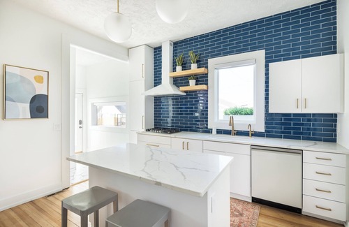 Dahlman House | Casa COBA - Luxe Stay Walk To Downtown