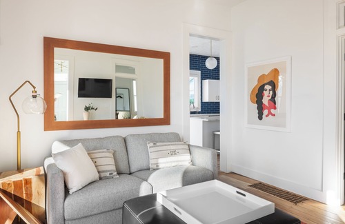 Dahlman House | Casa COBA - Luxe Stay Walk To Downtown