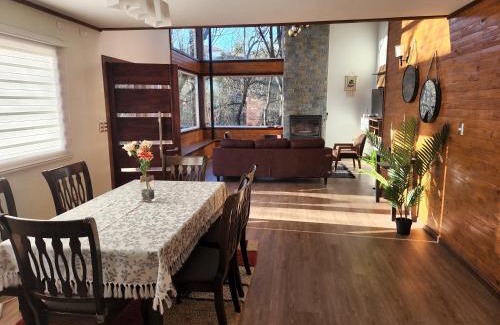 Cochrane House | Casa Cochrane