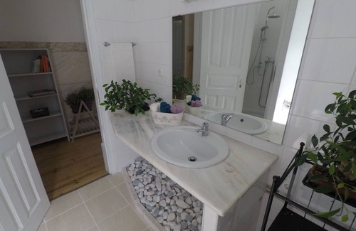 Santo Antonio dos Olivais House | Casa Coimbra Guesthouse & Garden