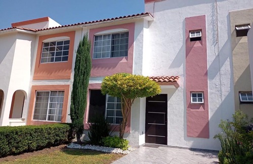 Celaya Apartment | Casa Colibrí