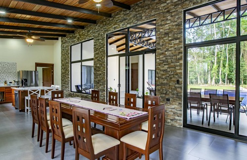 Barrio Pilo House | Casa Colibri Coqueta