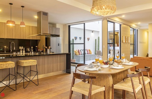 Roma Norte Apartment | Casa Colima by Kukun
