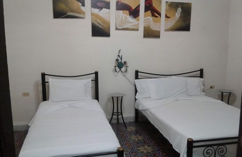 Centro Havana House | Casa Colonial Tatiana y Jose