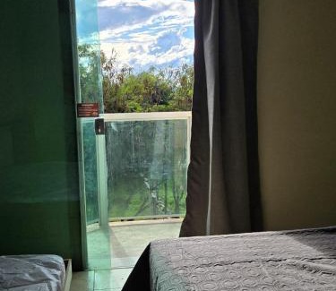 Nova Nazare House | Casa com 3 suítes, terraço com churrasqueira e vista para o vale