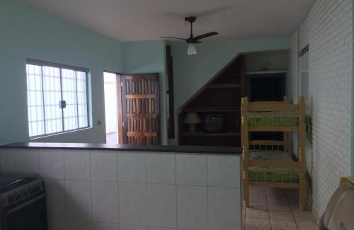 Bairro da Enseada House | Casa com Amplo quintal no Canto do Mar
