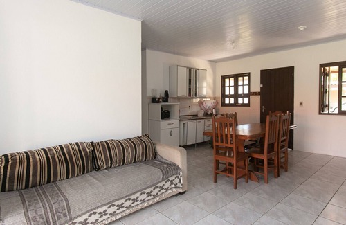 Cidreira House | Casa com churrasqueira próx à Praia de Cidreira/RS