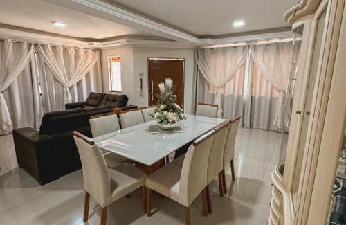 Portal da Serra House | Casa com hidro e piscina