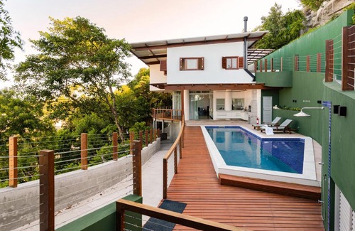 Morro de Sao Paulo House | Casa com piscina, deck e vista para o mar