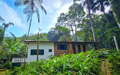 Praia da Fortaleza House | Casa com piscina a 500m da Praia Brava - Ubatuba