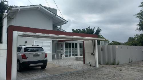 Daniela House | Casa com piscina