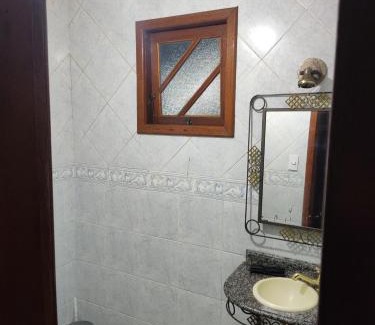 Macae House | CASA COM PISCINA CENTRO MACAé PERTO DE TUDO