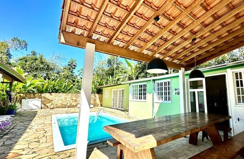 Itamambuca House | Casa com piscina e churrasqueira em Ubatuba/SP