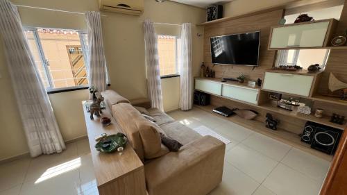 Alvorada House | Casa com piscina e churrasqueira conforto e lazer garantido