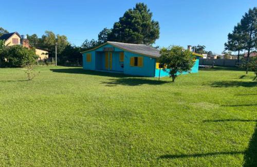 Torres House | Casa com piscina e salão de jogos para aluguel de temporada e finais de semana em Torres/RS.