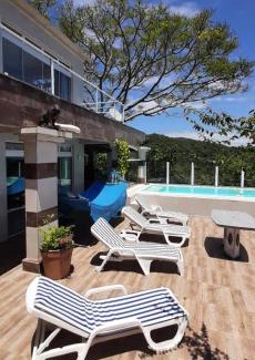 Porto Belo House | CASA COM PISCINA e VISTA PARA O MAR - Porto Belo-SC Bombinhas-SC