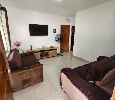 Jardim Praia Grande House | Casa com piscina e Wi Fi em Mongagua SP