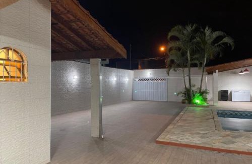 Itanhaem House | Casa com piscina em Itanhaém