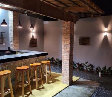 Nova Vicosa House | CASA COM PISCINA no CENTRO