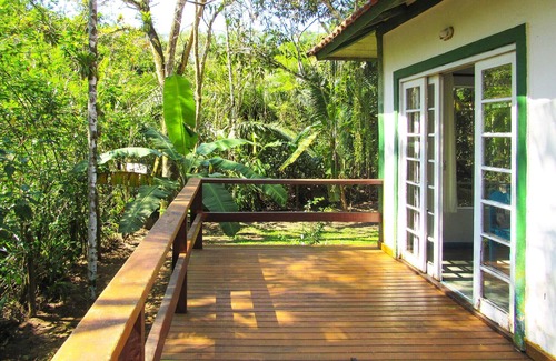 Felix House | Casa com saída privativa para a Praia do Félix/SP