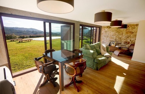 Arcos de Valdevez Apartment | Casa com Vista Para a Piscina