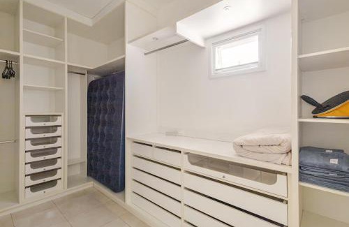 Siriuba House | Casa com vista para o mar em Ilha Bela