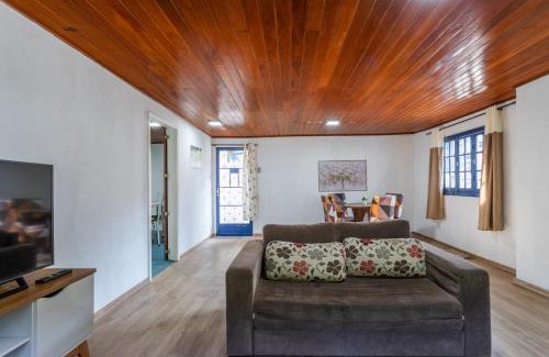 Historic Center House | Casa com Wi-Fi e garagem a 400m do Museu Imperial