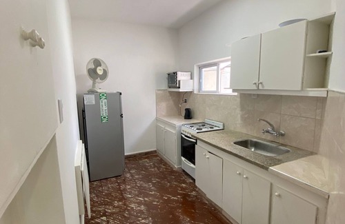 San Juan House | Casa Comoda con Cochera - Experiencia Inolvidable