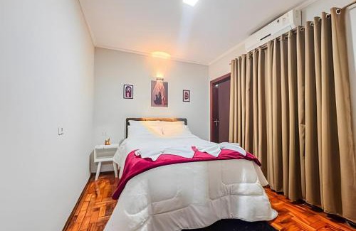 Ourinhos House | Casa completa, 3 quartos com ar e 2 vagas