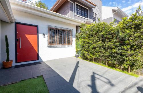 Tingui House | Casa Completa com garagem